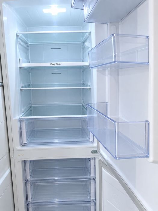 Frigorífico combinado Samsung em bom estado
