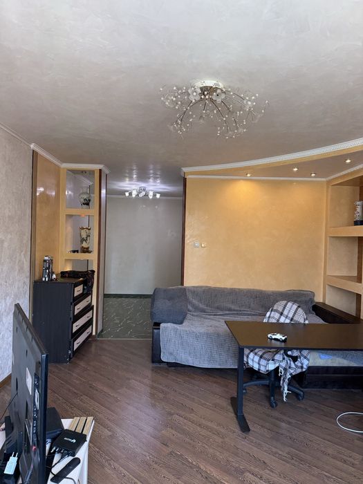 Продаж 2к квартири вул.Срібнокільська 1, ЖК Корона, 4 низький поверх. Позняки, Осокорки, Дарницький район