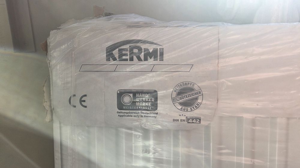 Kaloryfer Kermi, nowy w opakowaniu