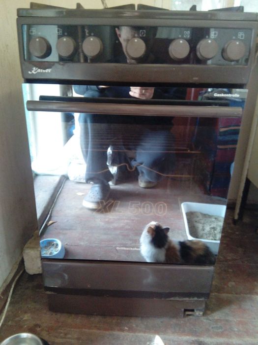 Газовая плита Кайзер (есть газконтроль в духовке)