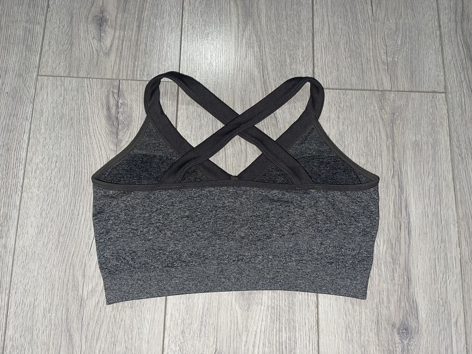 Топ спортивний