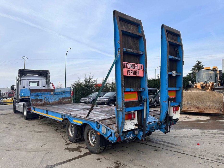 Porta Máquinas Semi-Reboque MOL 1990