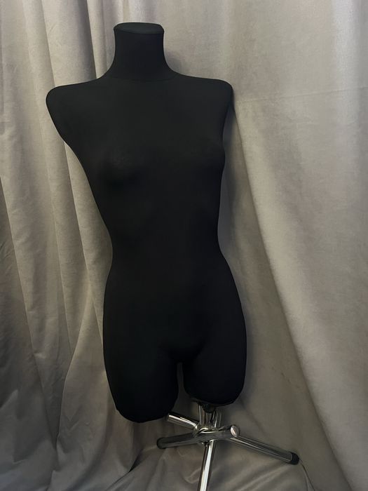 Манекен пінопластовий