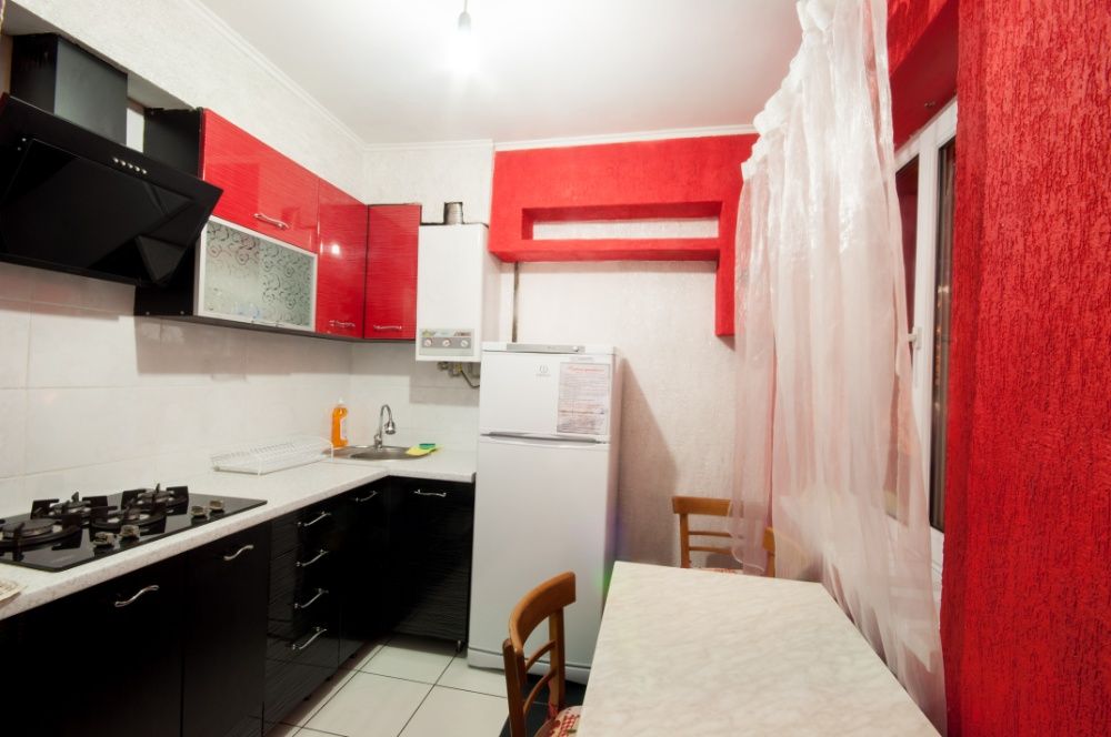 Здам подобово 2-кімнатну квартиру в центрі (Проспект Свободи, 40)