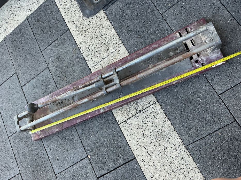 Ręczna przecinarka do płytek - gilotyna 83 cm długość