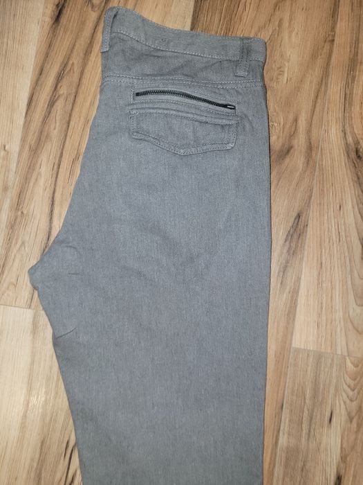 Beżowe cieple spodnie H&M rozm.48