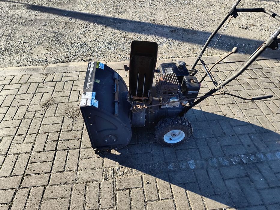 Odśnieżarka spalinowa z napędem NAC