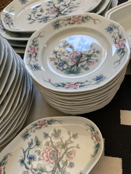 Serviço de Mesa Vista Alegre "Madurai" (Anos 70) – Conjunto 35 Peças