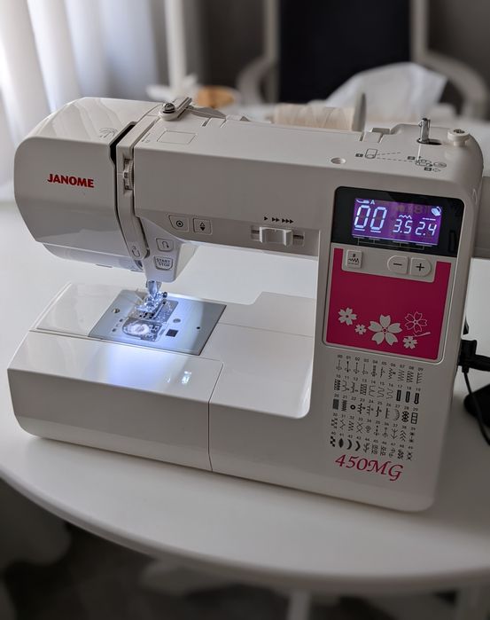 Швейна машина janome