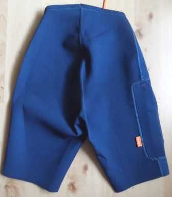 DECATHLON spodenki neoprenowe rozm. L /nowe/