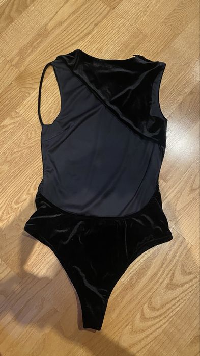 Zara бодік велюровий