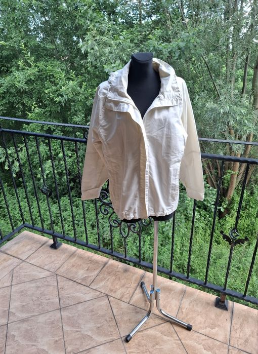 Kurtka damska wiatrówka przeciwdeszczowa z kapturem My Wear Women rozmiar M 38 / L 40