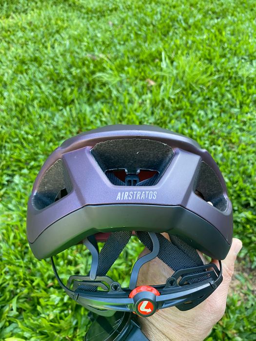 Capacete aerodinâmico Limar