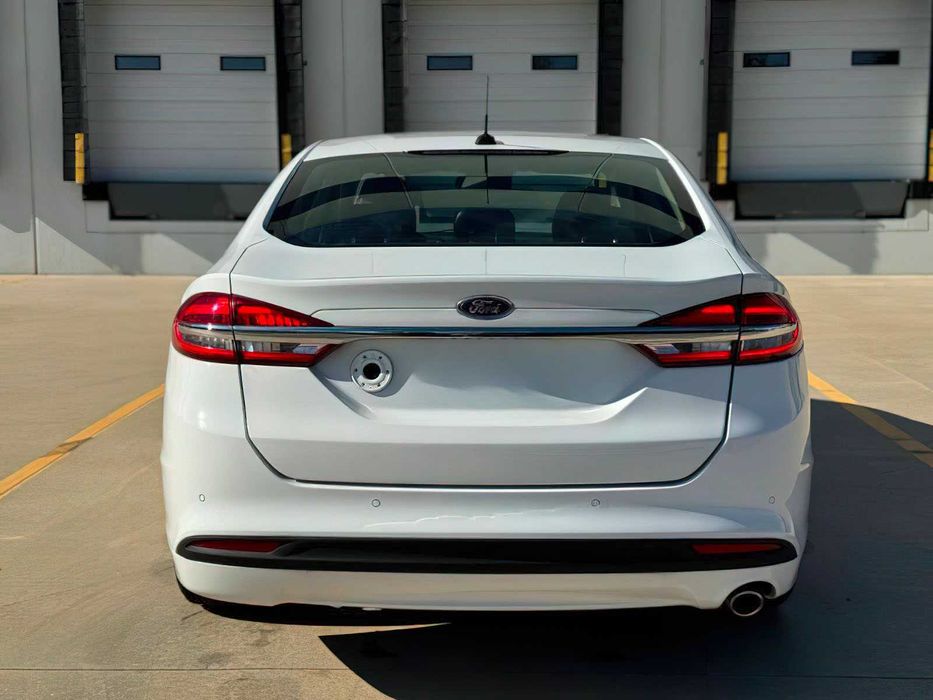 Ford Fusion SE      2017