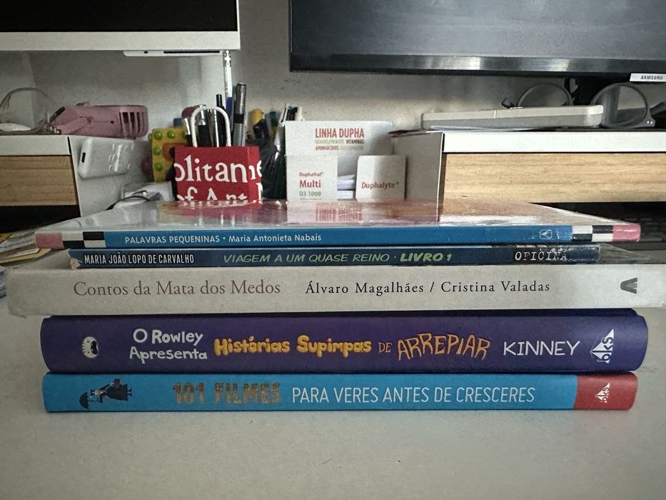 Diversos Livros de Leitura Juvenil