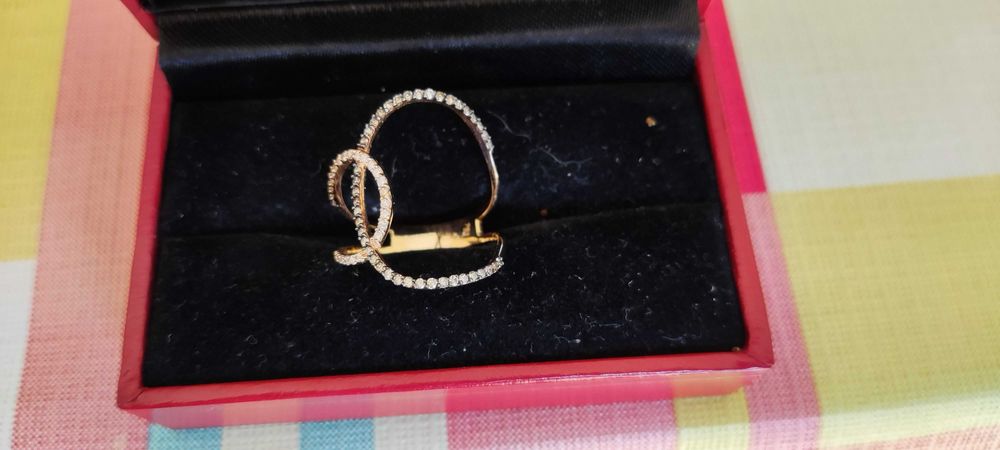 Anel de ouro 18k e diamantes G VS