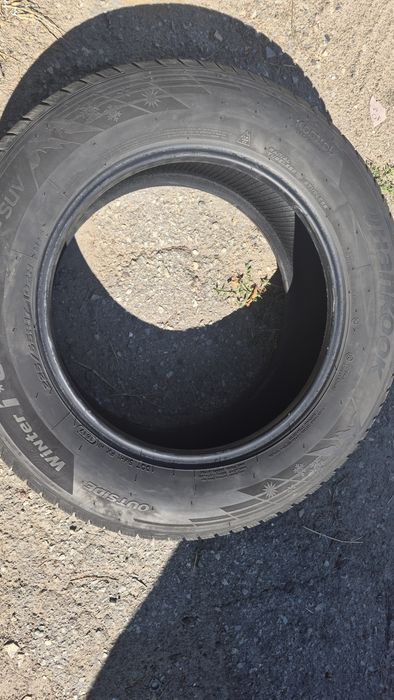 Продам зимові шини 225x65x17