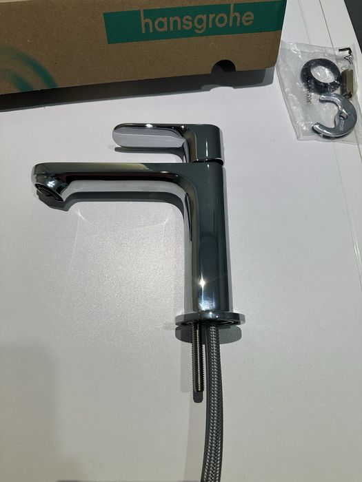 Змішувач для умивальника Hansgrohe Rebris