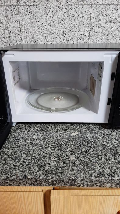 Microondas Flama 1834FL 20 litros