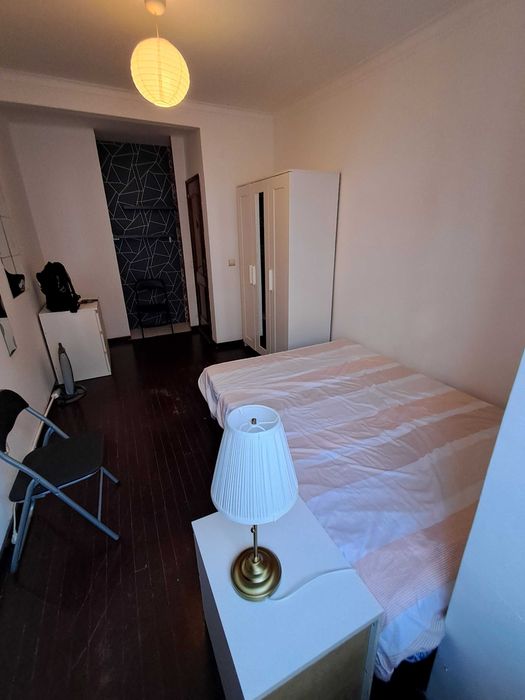 Quartos para CASAL. Tem terraços. Graça. CENTRO Lisboa.
