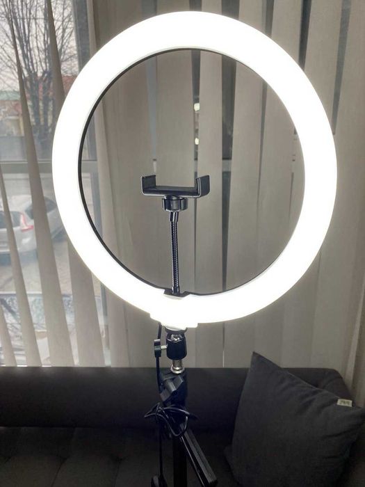 Кільцева лампа 33 см RGB зі штативом та тримачем для телефону
