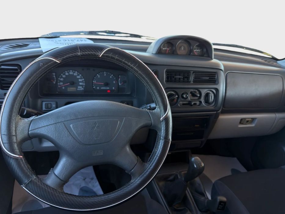 Mitsubishi Pajero Sport 2.5 TD GLS