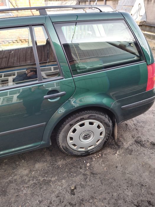 Гольф 4 2003 рік