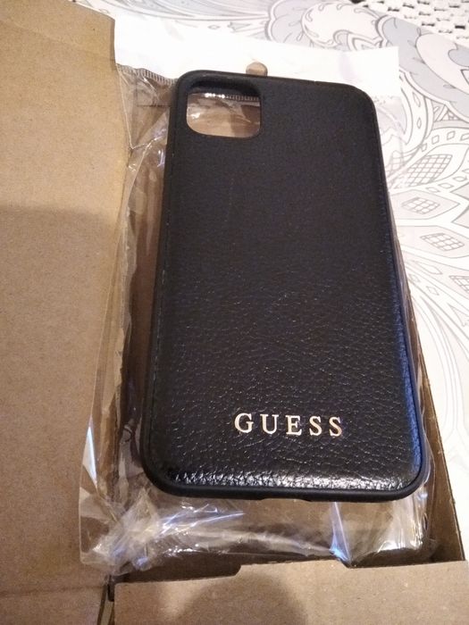 Etui Apple iPhone Pro Max Guess