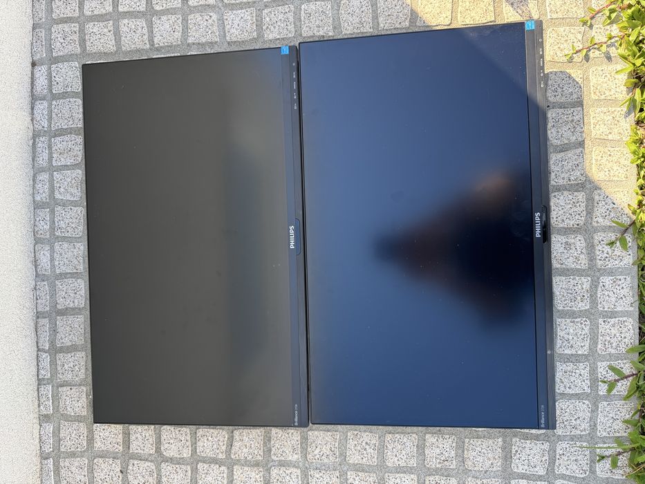 2x Monitores Philips Brilliance 27” + Braços Articulados VESA