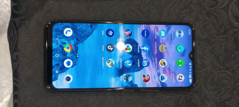 Telemóvel TCL em bom estado