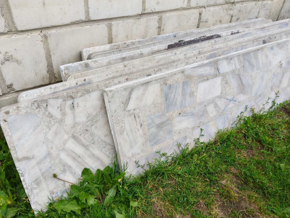 Parapety z lastryka (terrazzo) – 8 szt., różne wymiary
