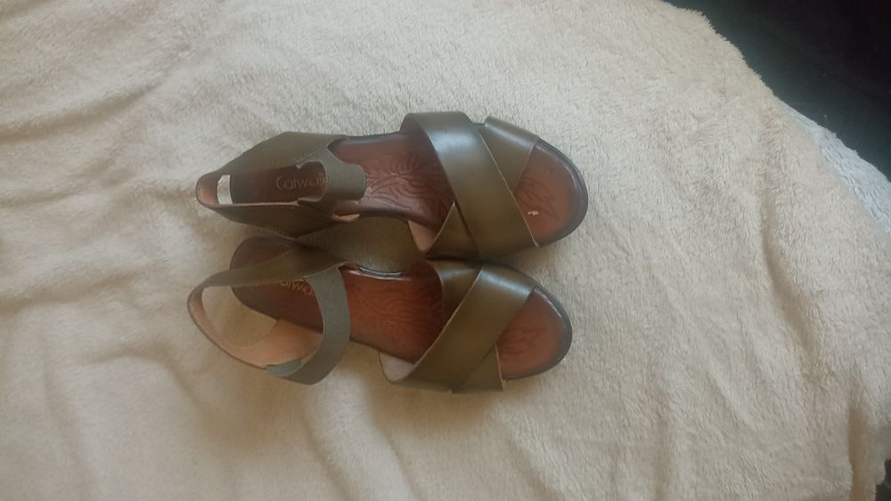 Sandałki Catwalk khaki r.38(23.5cm)