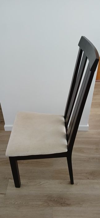 Cadeiras de Jantar em carvalho e estofada em tecido bege