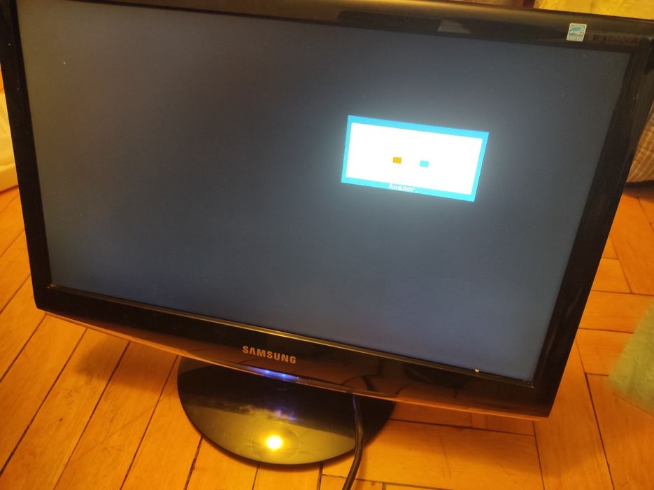 Монитор Samsung SyncMaster 2033