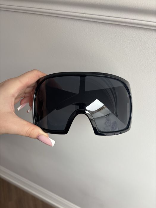 Очки чорні  opium