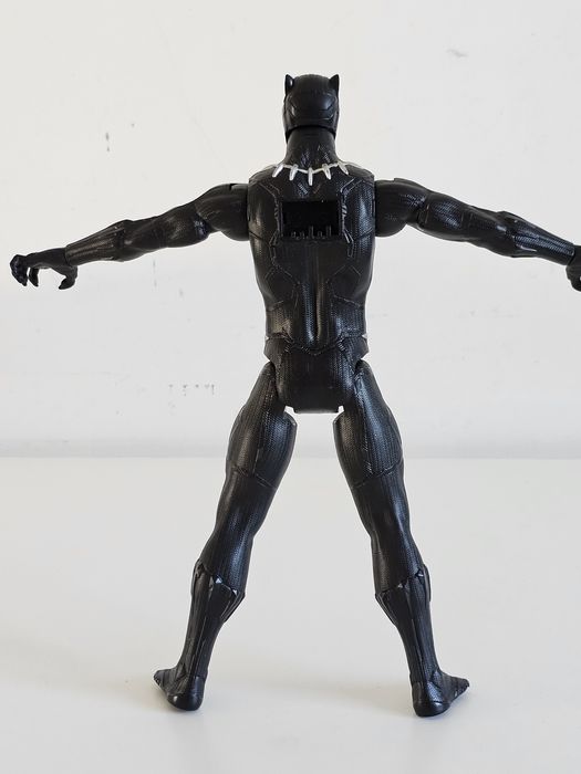 Czarna pantera figurka marvel avengers 30 cm. Hasbro