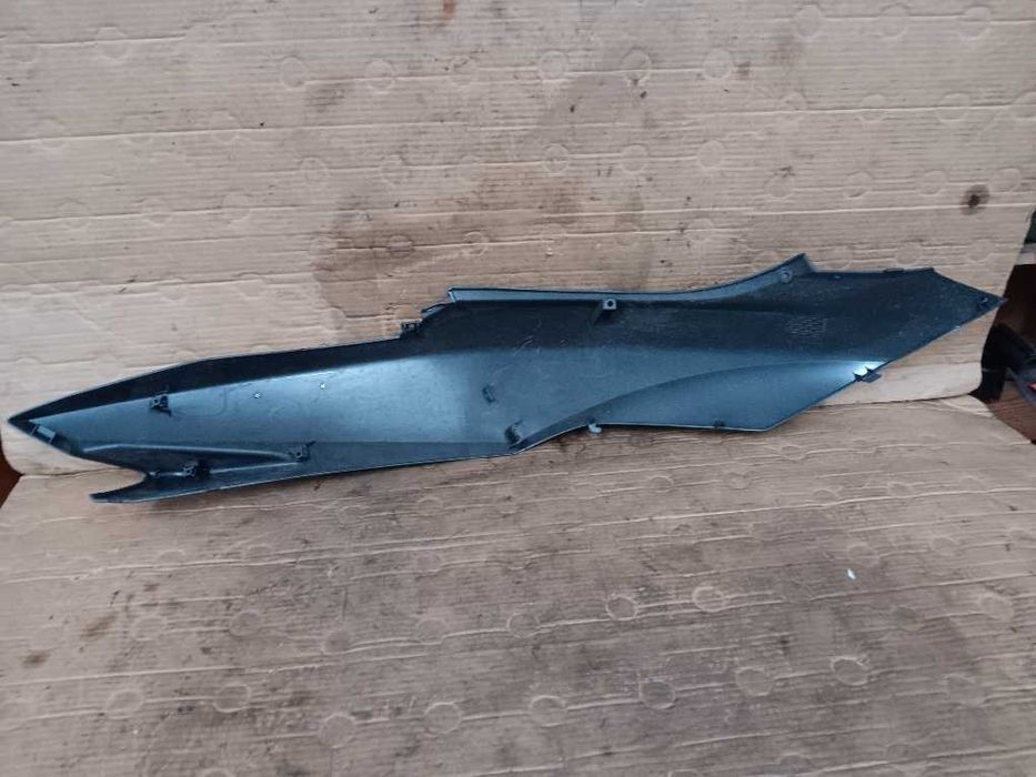 Carenagem traseira esquerda Honda PCX125 15 a 18