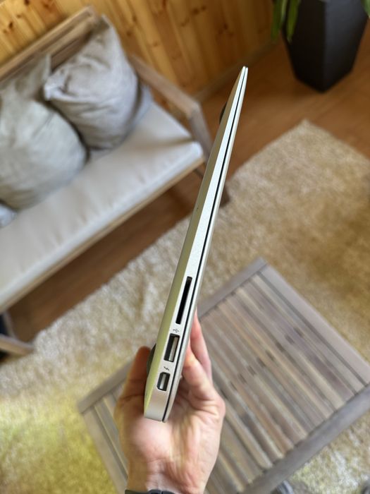 Macbook Air 13” Prata