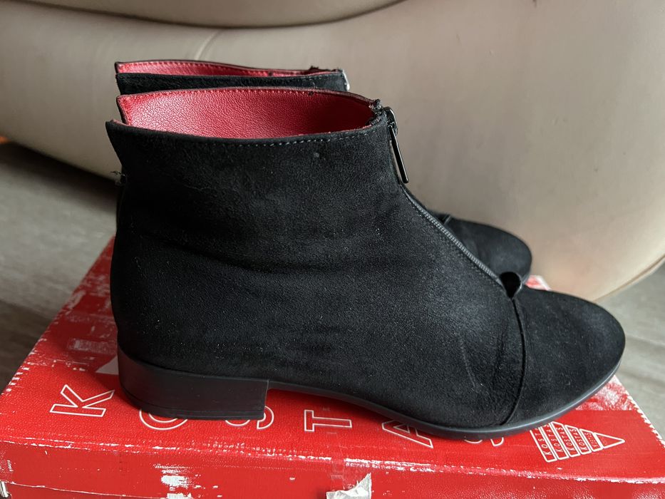 Ботінки, черевики із замші в 39 розмірі