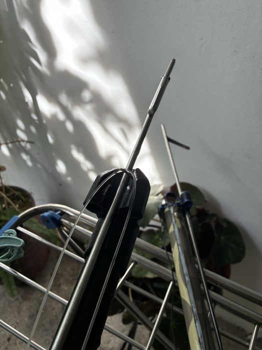 2 armas pesca submarina ou peças - para desocupar