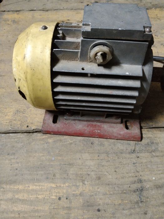 Silnik elektryczny 0,5 kw 3 fazowy