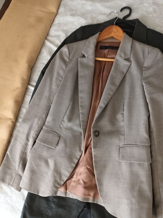 Blaser Zara bom estado