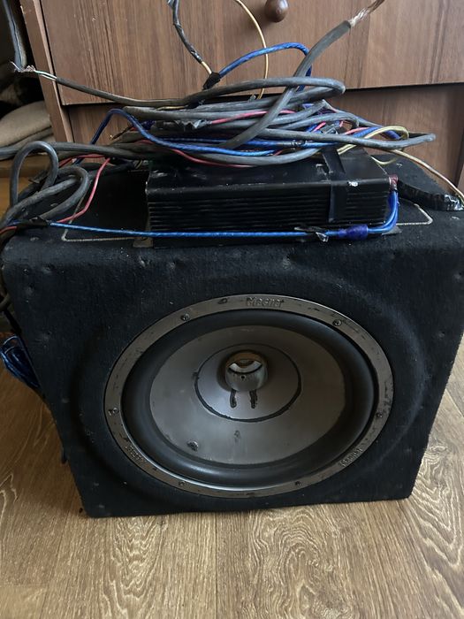 Сабвуфер з підсилювачем 4000w