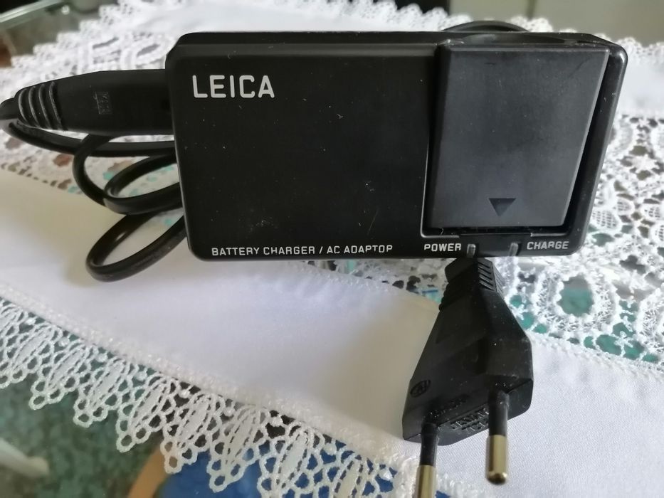 AC Charger ADAPTOR / MODEL NO. ACA-DC2-A LEICA Camera64584977267202124