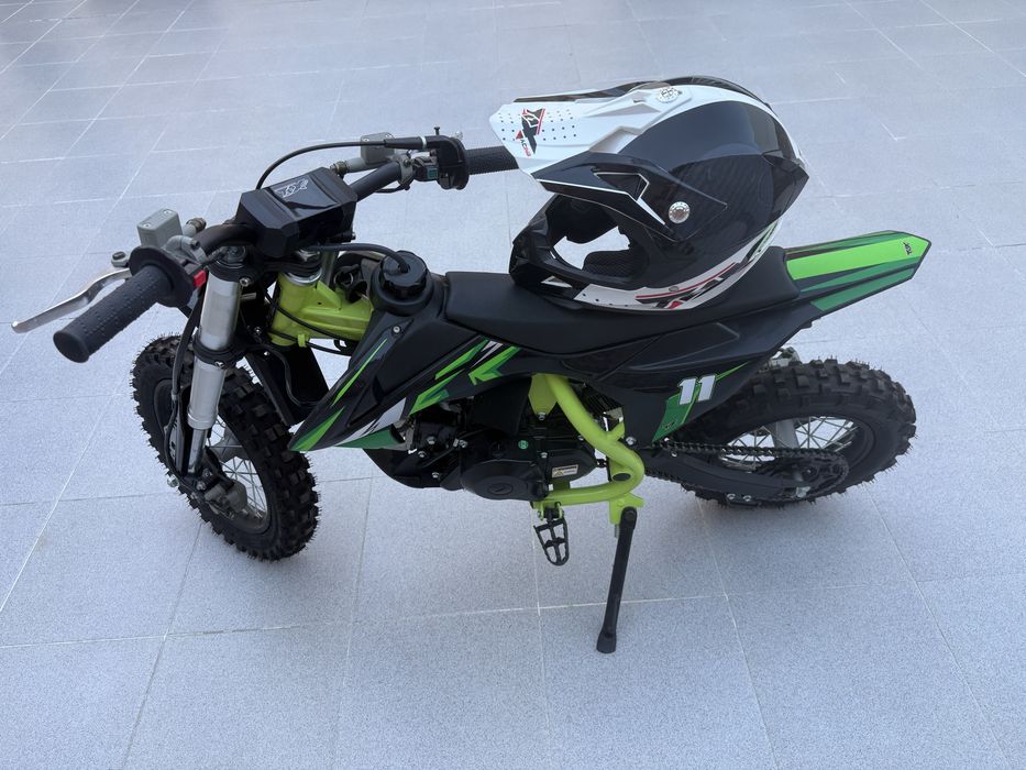 Pit Bike TOX Volcano MX 110cc (Como Nova) + Capacete Incluído