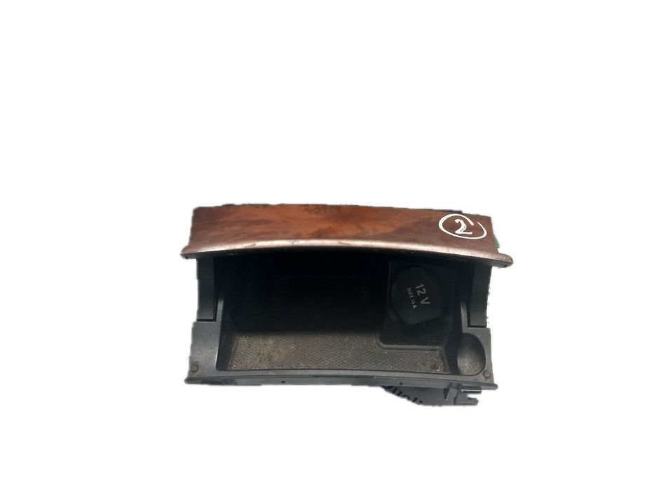Cinzeiro MERCEDES-BENZ Classe E (W211)