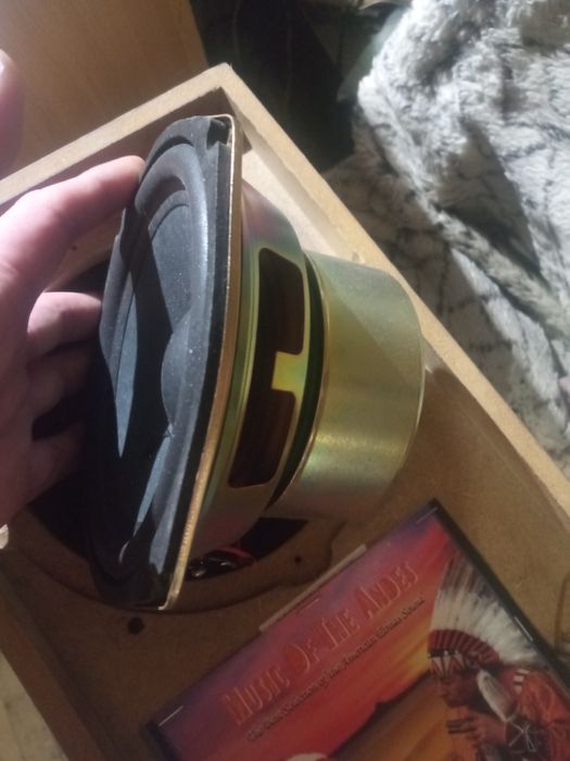 Сабвуфер пассивный LG