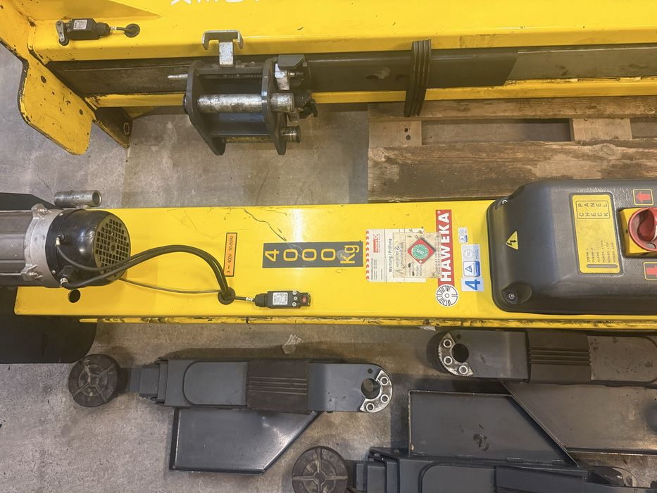 Podnosnik kolumnowy GORGHI   4 T