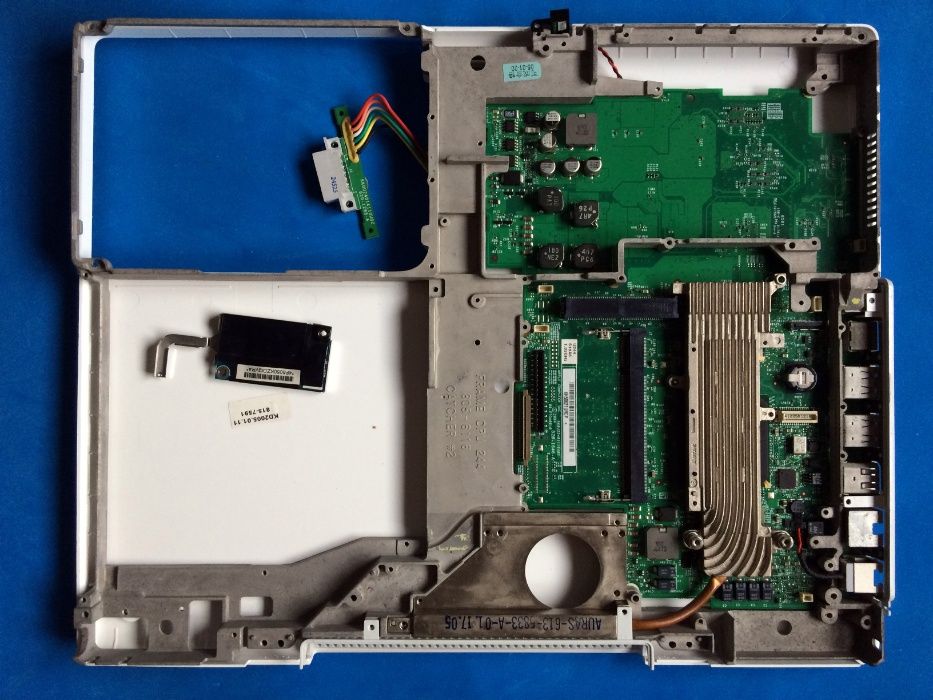 Apple iBook G4 14" / G4 12" / G3 12" - PECAS