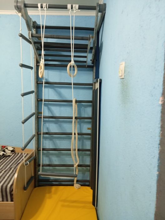 Дитяча гірка для хлопчиків